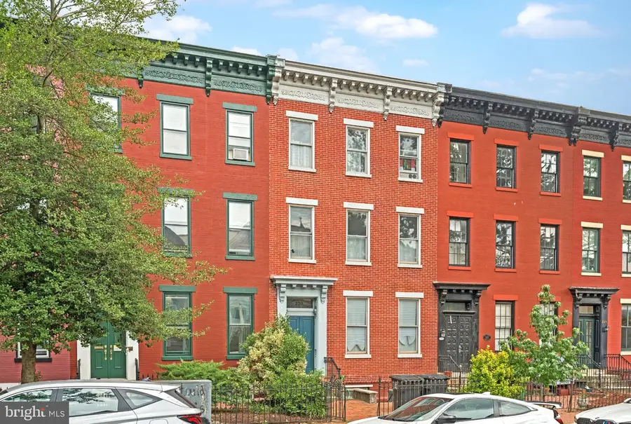 220 3rd St Se, Washington, DC 20003 - #3