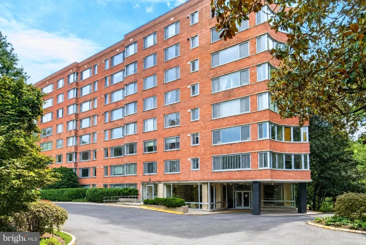 4200 Cathedral Ave Nw #111, Washington, DC 20016 - #1