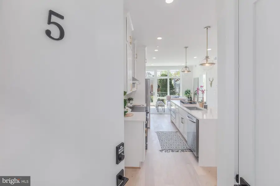 4347 Harrison St Nw #5, Washington, DC 20015 - #2