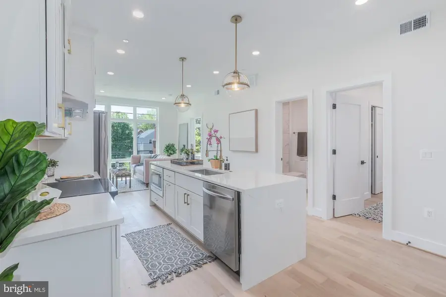 4347 Harrison St Nw #5, Washington, DC 20015 - #3