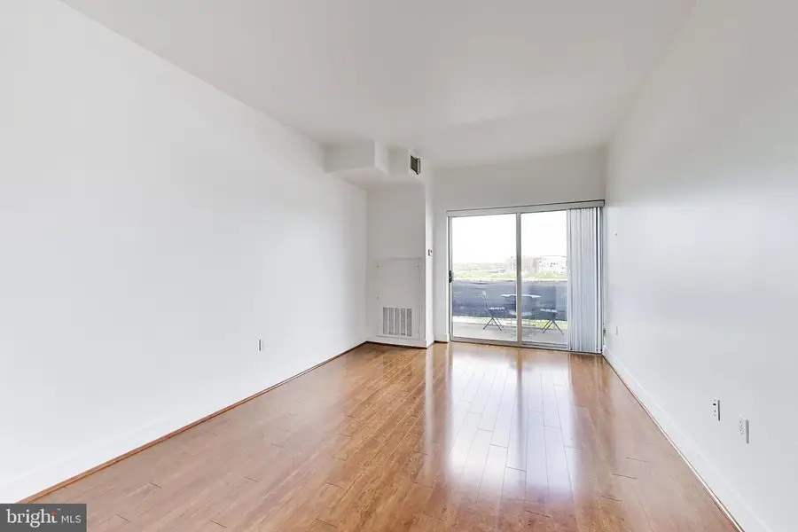 800 4th St Sw #s809, Washington, DC 20024 - #2
