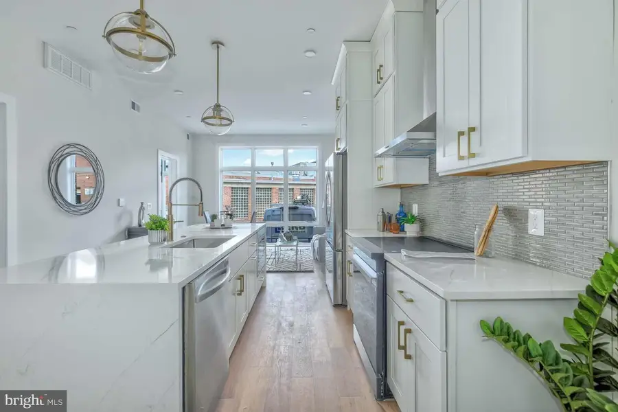 4347 Harrison St Nw #4, Washington, DC 20015 - #3