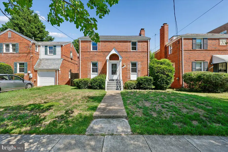 2826 Newton St Ne, Washington, DC 20018 - #2