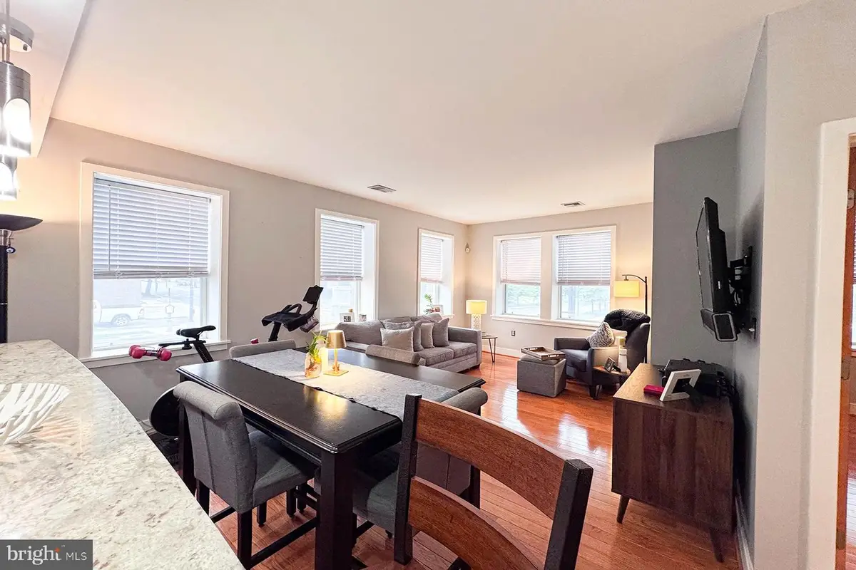 921 Butternut St Nw #201, Washington, DC 20012 - #1