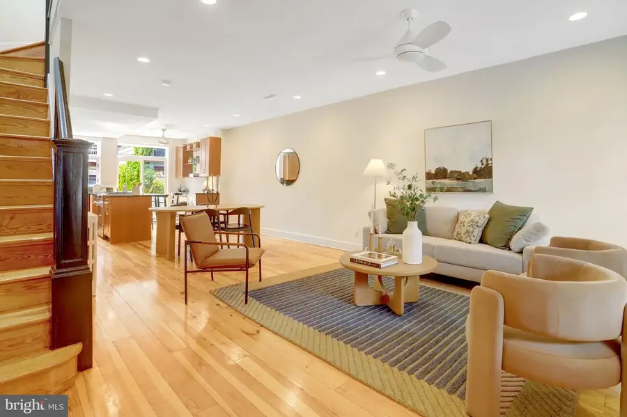 1734 Swann St Nw, Washington, DC 20009 - #3