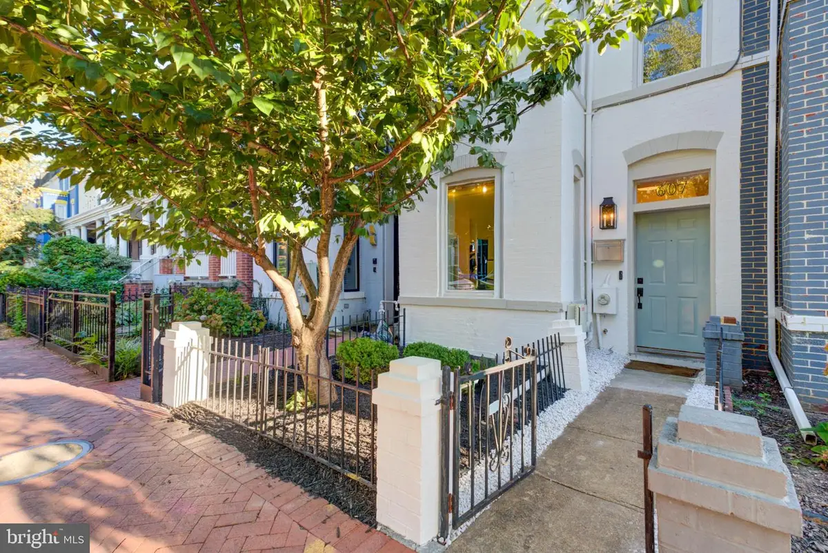 607 L St Ne, Washington, DC 20002 - #1