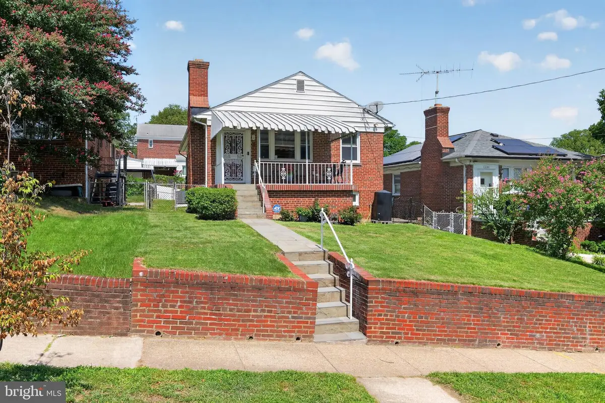312 Oglethorpe St Ne, Washington, DC 20011 - #1