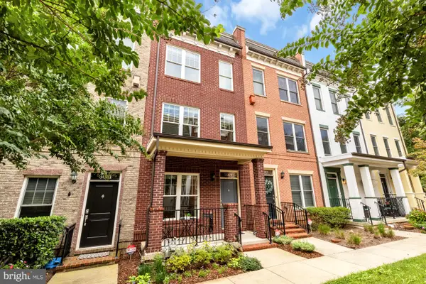 3059 Chancellor's Way Ne, WASHINGTON, DC 20017