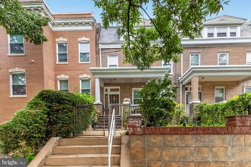 4327 Iowa Ave Nw, Washington, DC 20011 - #1