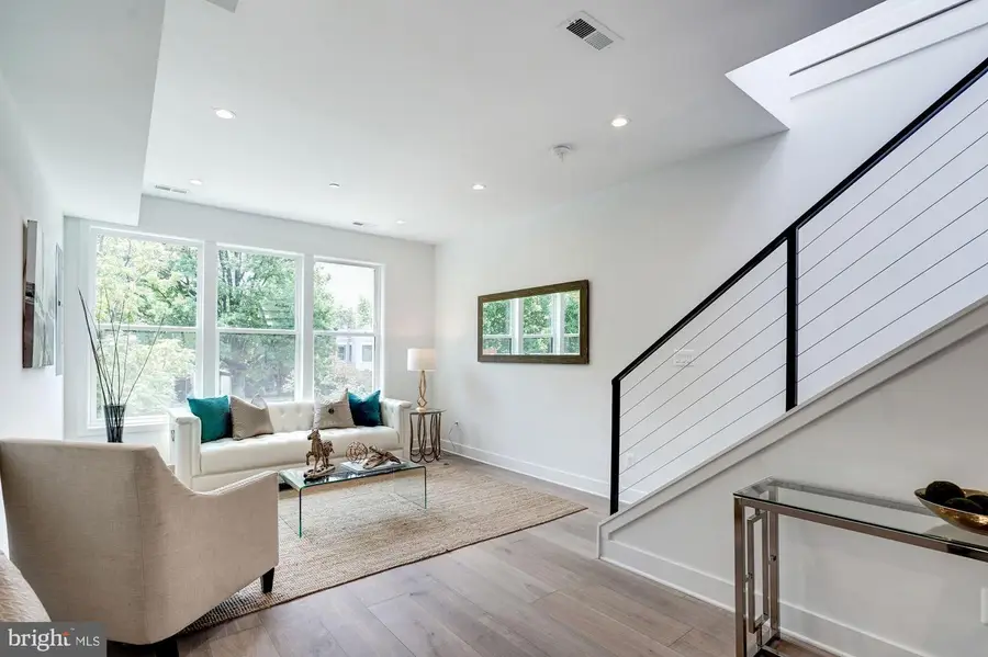 410 K St Ne #1, Washington, DC 20002 - #2