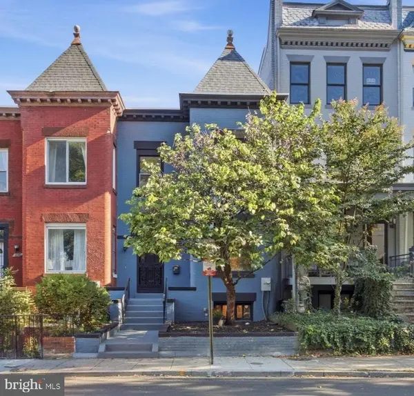 1112 Monroe St Nw, WASHINGTON, DC 20010