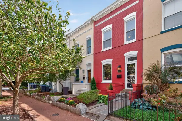 1365 E St Se, WASHINGTON, DC 20003