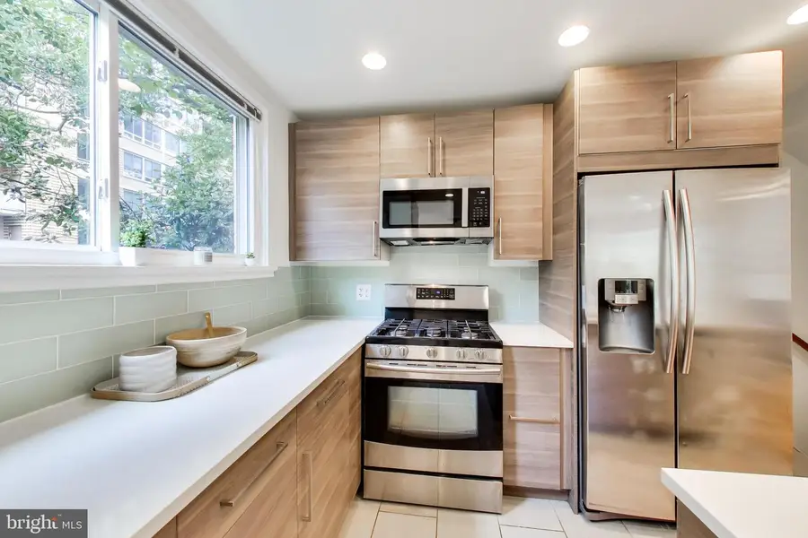 747 3rd St Sw #402, Washington, DC 20024 - #3