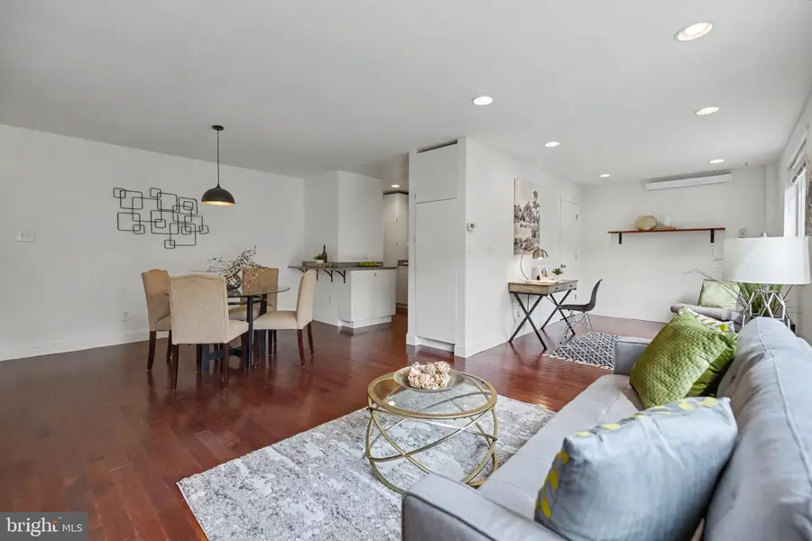 2710 Macomb St Nw #310, Washington, DC 20008 - #3