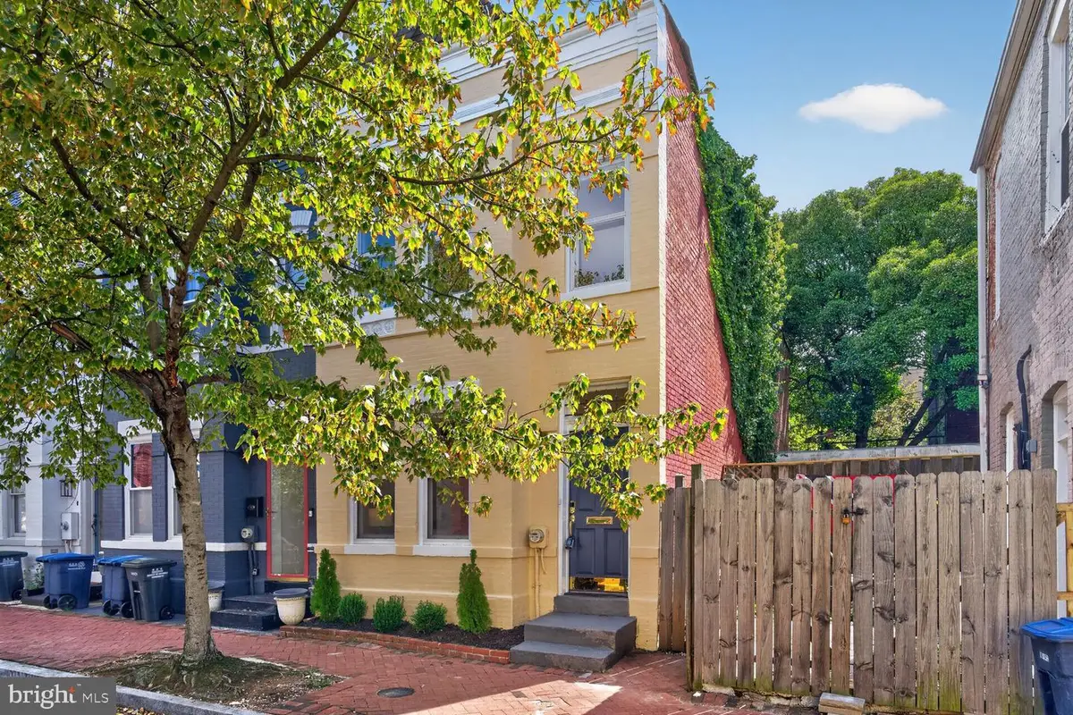 603 Acker Pl Ne, Washington, DC 20002 - #1