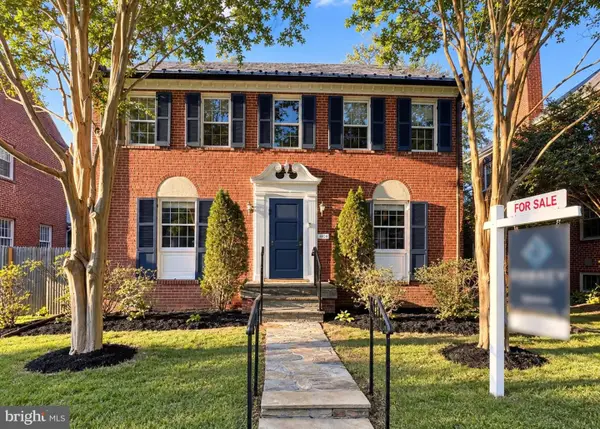4521 Burlington Pl Nw, WASHINGTON, DC 20016