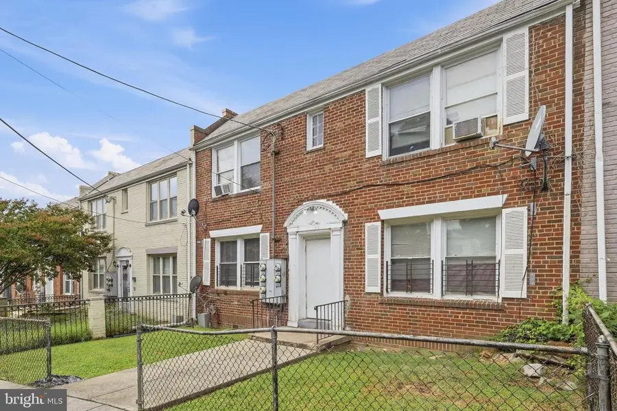 1322 Downing Pl Ne, Washington, DC 20018 - #2