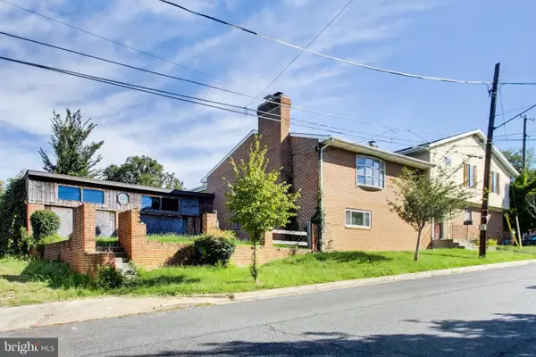 4414 Banks Pl Ne, WASHINGTON, DC 20019
