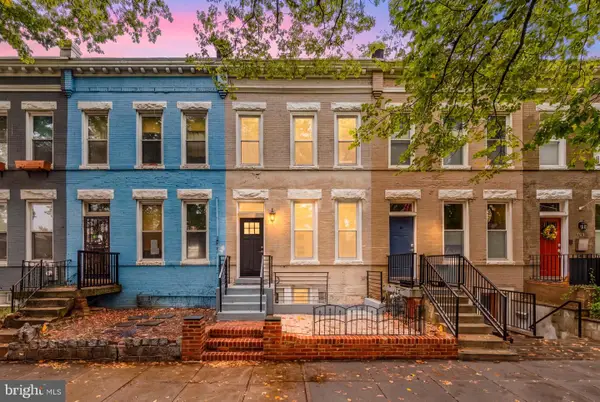 113 15th St Se, WASHINGTON, DC 20003