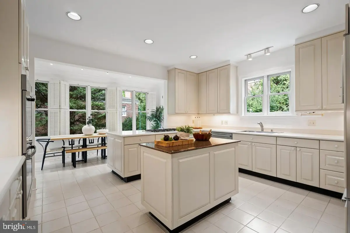 4753 Reservoir Rd Nw, Washington, DC 20007 - #1