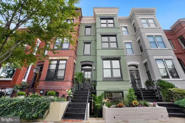 421 4th St Ne, WASHINGTON, DC 20002