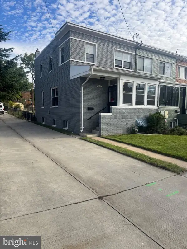 704 Buchanan St Ne, WASHINGTON, DC 20017
