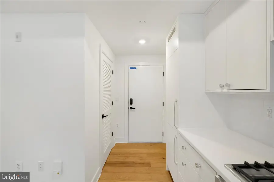 2869 28th St Nw #002, Washington, DC 20008 - #3