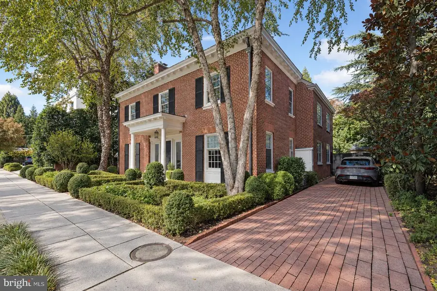2411 Tracy Pl Nw, Washington, DC 20008 - #2