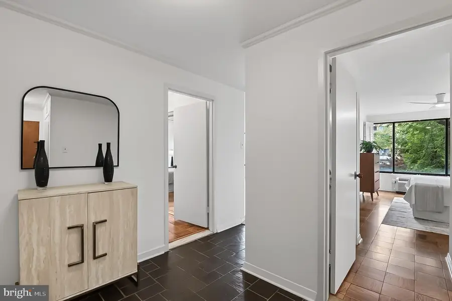 2501 Calvert St Nw #301, Washington, DC 20008 - #3