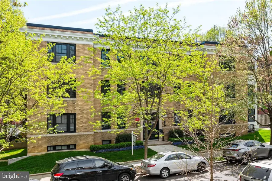 2869 28th Nw #101, Washington, DC 20008 - #2