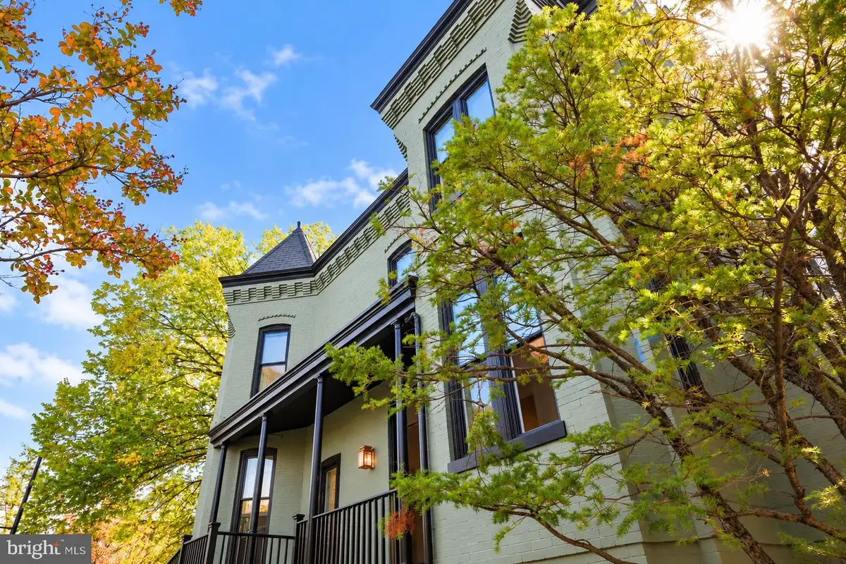 521 E St Ne, Washington, DC 20002 - #1
