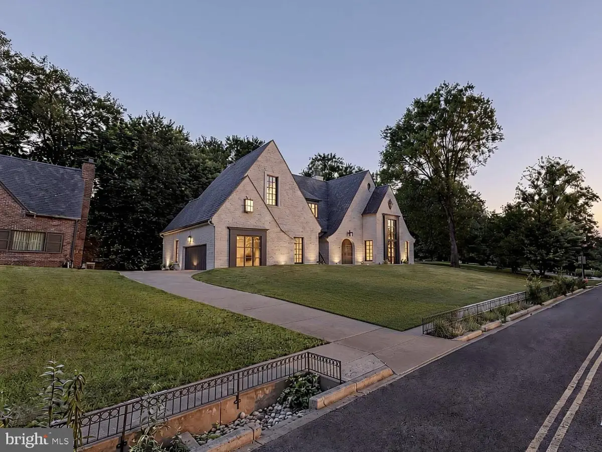 6984 Oregon Ave Nw, Washington, DC 20015 - #1