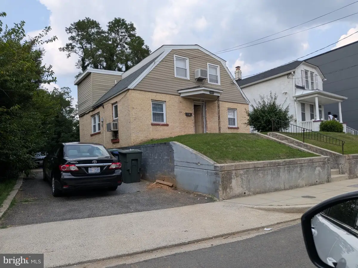 2533 Elvans Rd Se, Washington, DC 20020 - #1