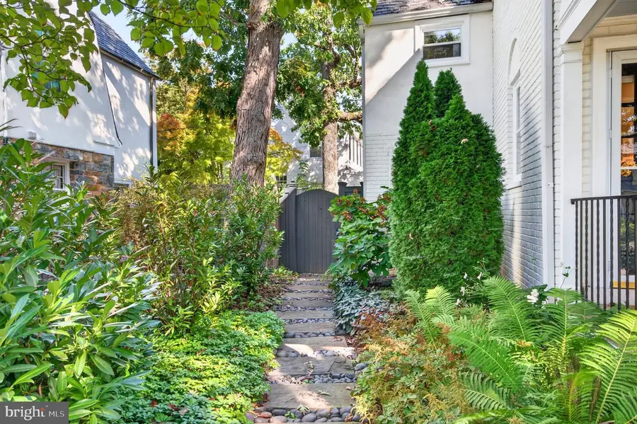 6007 34th Pl Nw, Washington, DC 20015 - #2