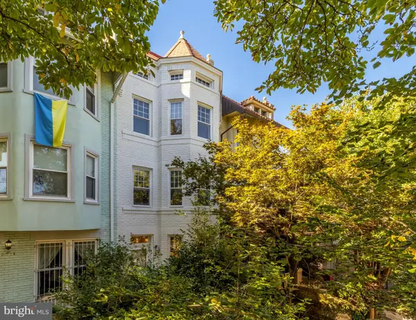 3318 Mt Pleasant St Nw, WASHINGTON, DC 20010