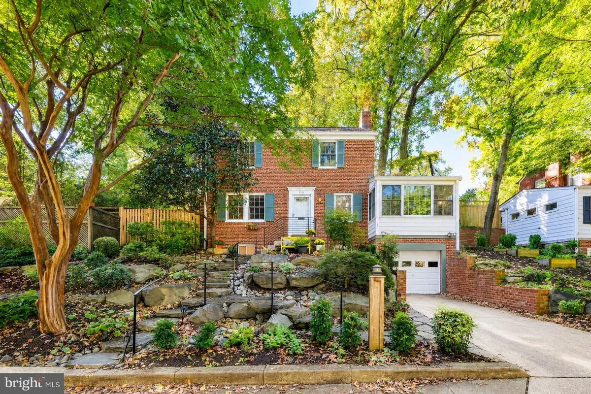 3246 Aberfoyle Pl Nw, Washington, DC 20015 - #1