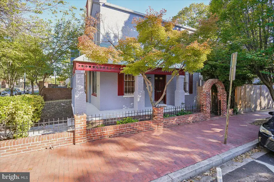 813 G St Ne, Washington, DC 20002 - #2