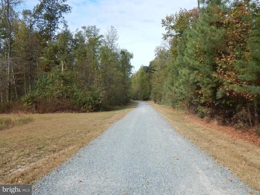 568 Myers Dr, Hartly, DE 19953 - #2