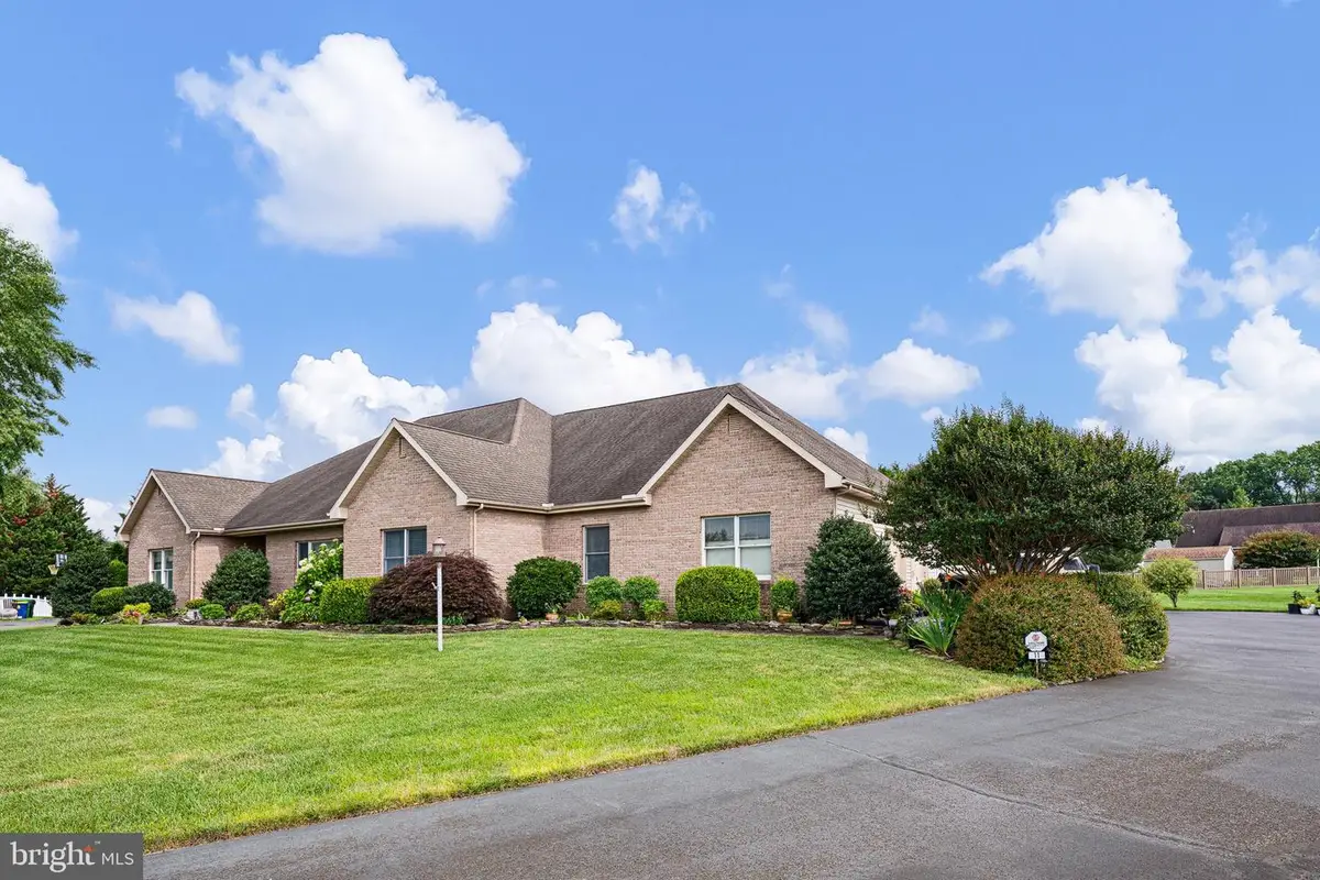 11 Great Day Ct, Dover, DE 19901 - Image #1