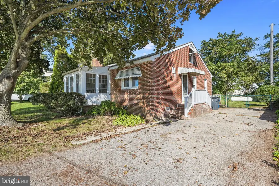 32 Bell St, Dover, DE 19901 - Image #2