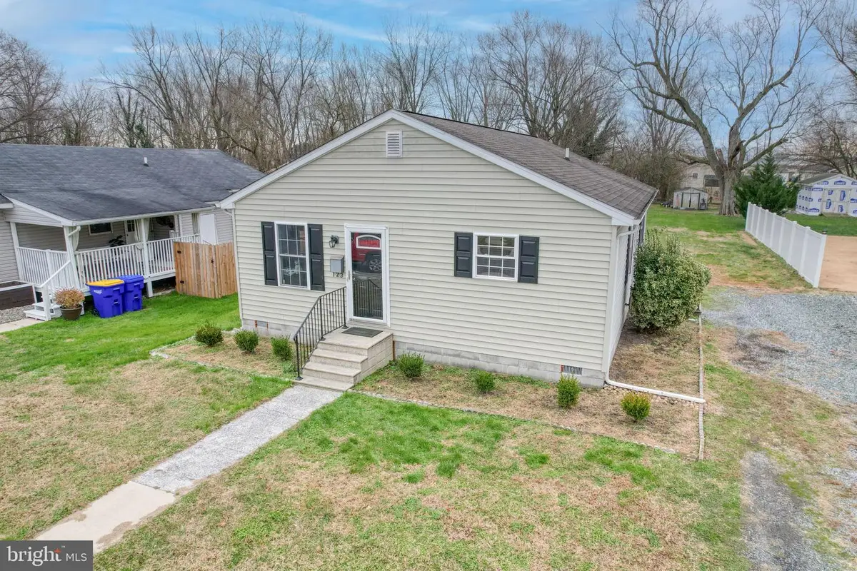123 W Mispillion St, Harrington, DE 19952 - Image #1