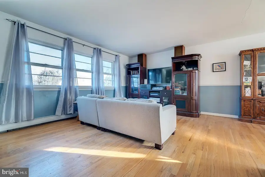 910 Schoolhouse Ln, Dover, DE 19904 - Image #2