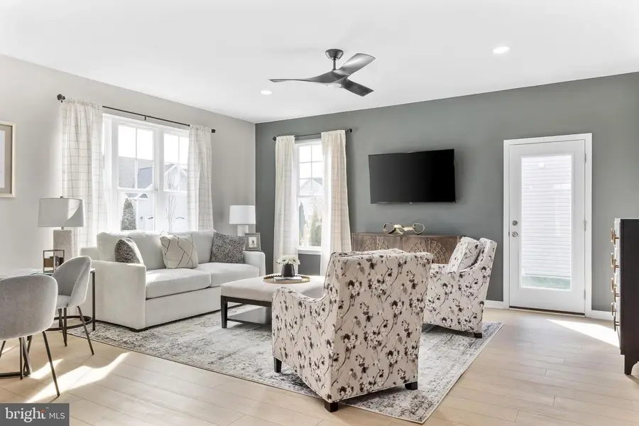 498 Resort Blvd, Dover, DE 19904 - #2