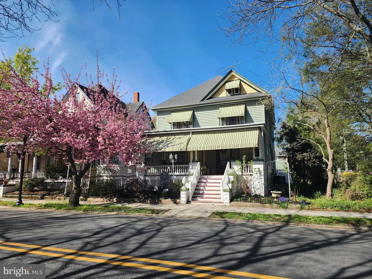 224 N State St, Dover, DE 19901 - #1