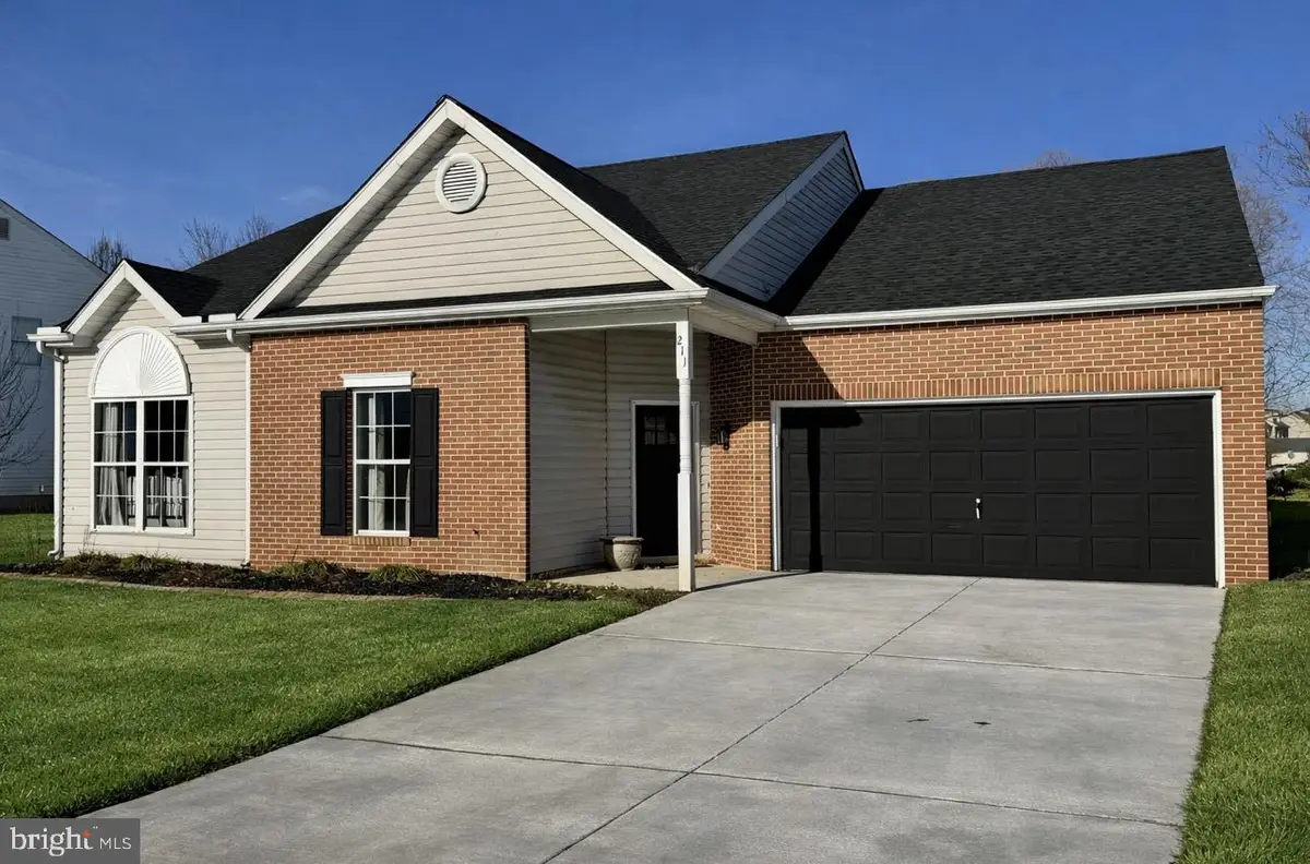 211 Northdown Dr, Dover, DE 19904 - Image #1