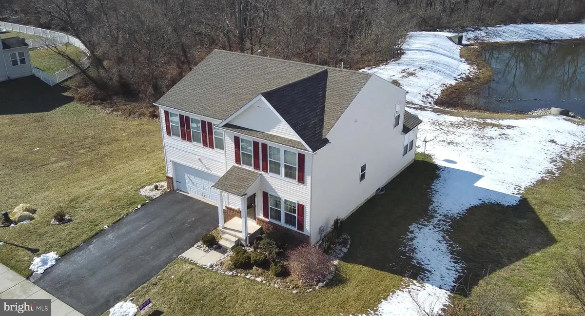 232 W Pembrooke Dr, Smyrna, DE 19977 - #1