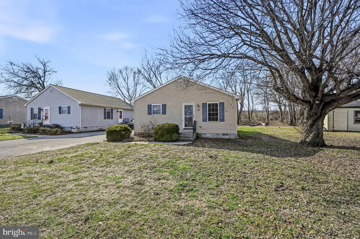 135 East St, Harrington, DE 19952 - #1