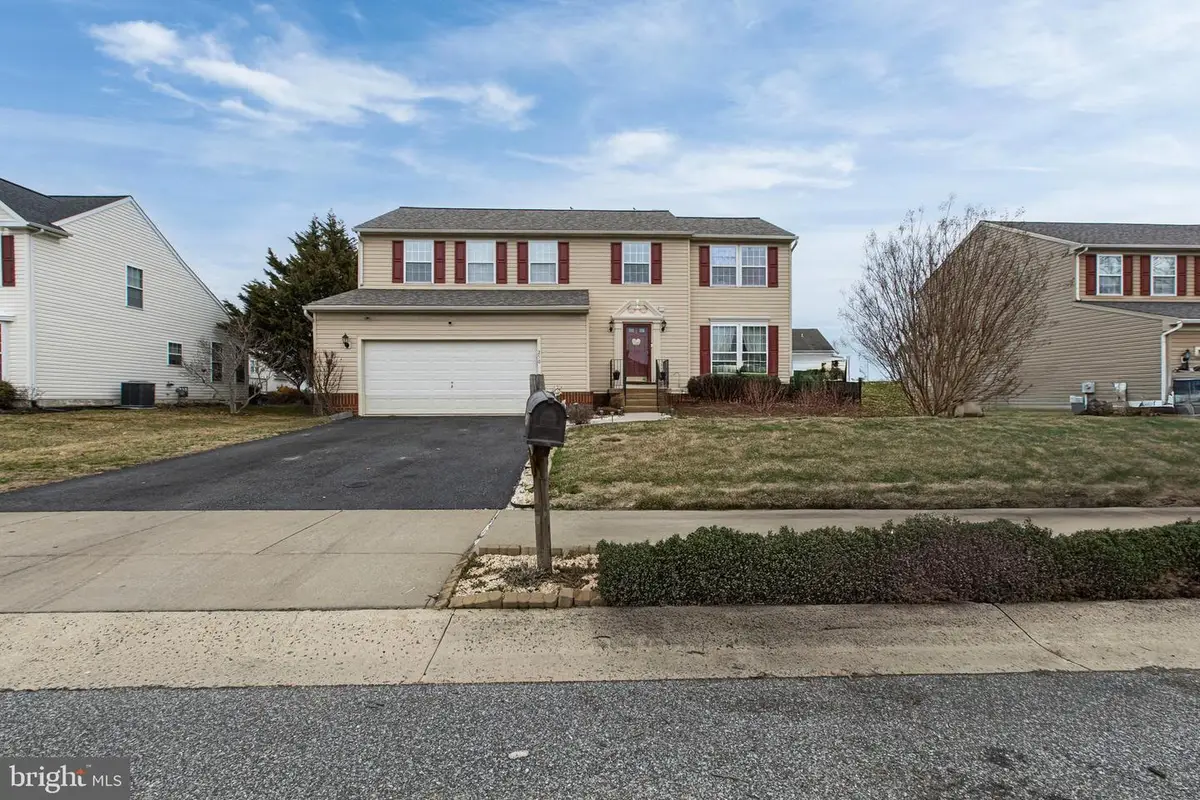 250 E Braeburn Dr, Smyrna, DE 19977 - #1