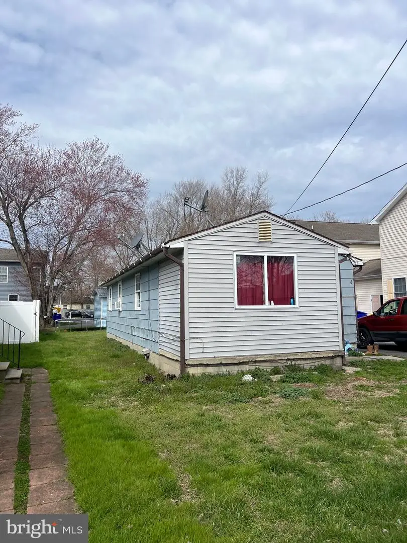 25 East St, Harrington, DE 19952 - #3