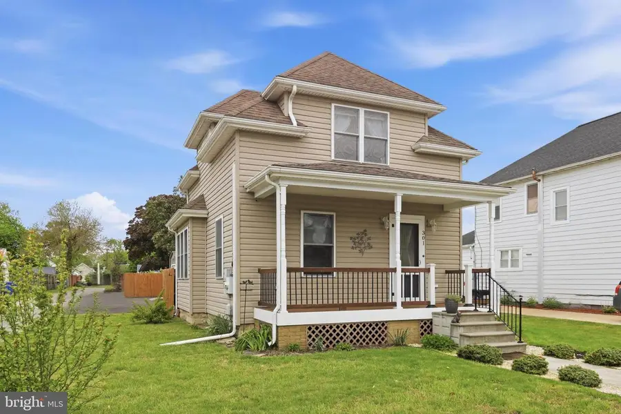 301 Second Ave, Harrington, DE 19952 - #2